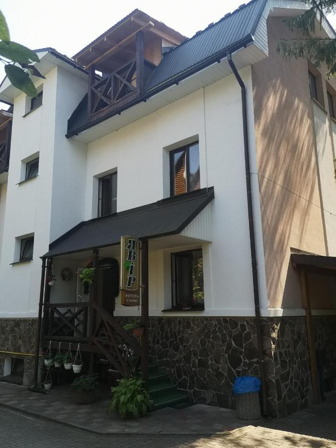 Hotel Yavir Jaremče Exteriér fotografie